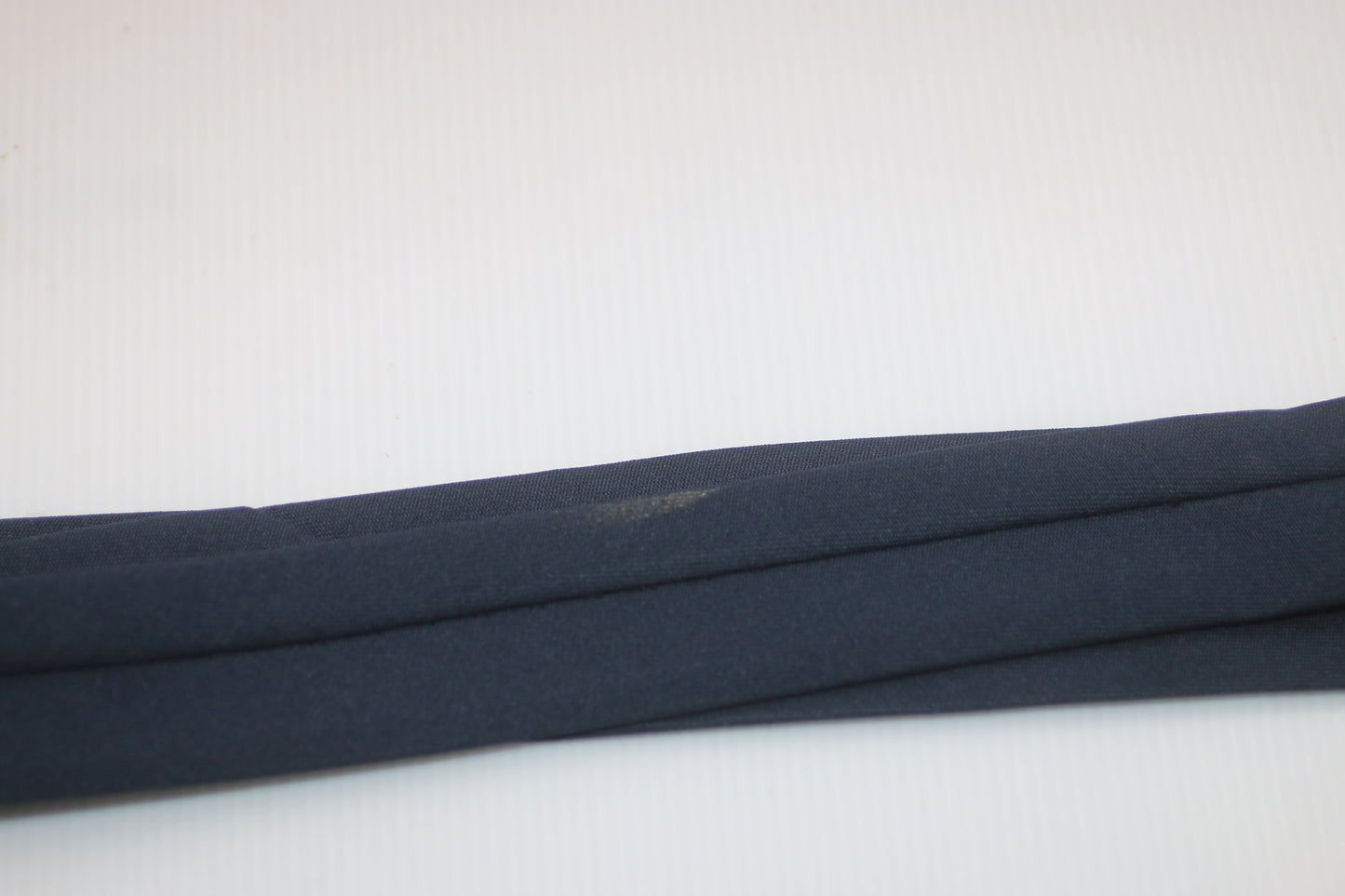100% polyester made in Canada CA 00472 dark Blue slim tie