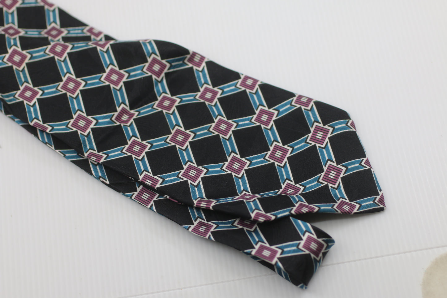 Geoffrey Beene Purple Sqaure logo tie