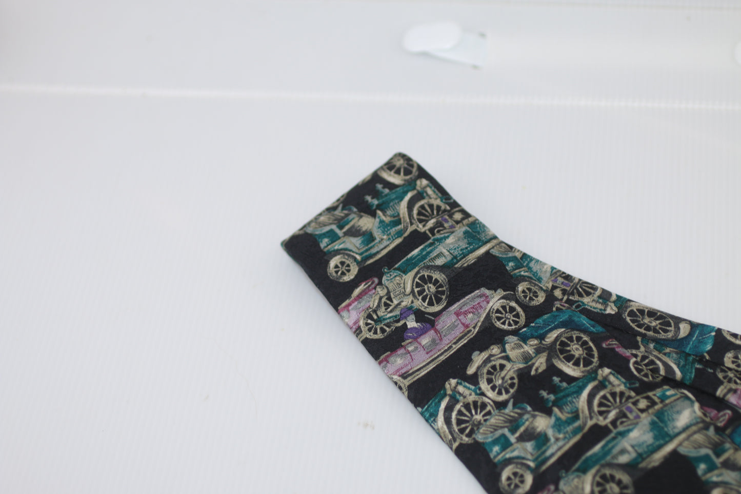 Homme EATON MAN Vintage cars logo tie all silk rare