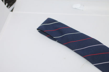 tIE aero Mode dark blue, red & white oblique line