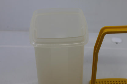 1970's Tupperware Pick-A-Deli Vintage Yellow / Clear - 1332-8 Pickle Elevator