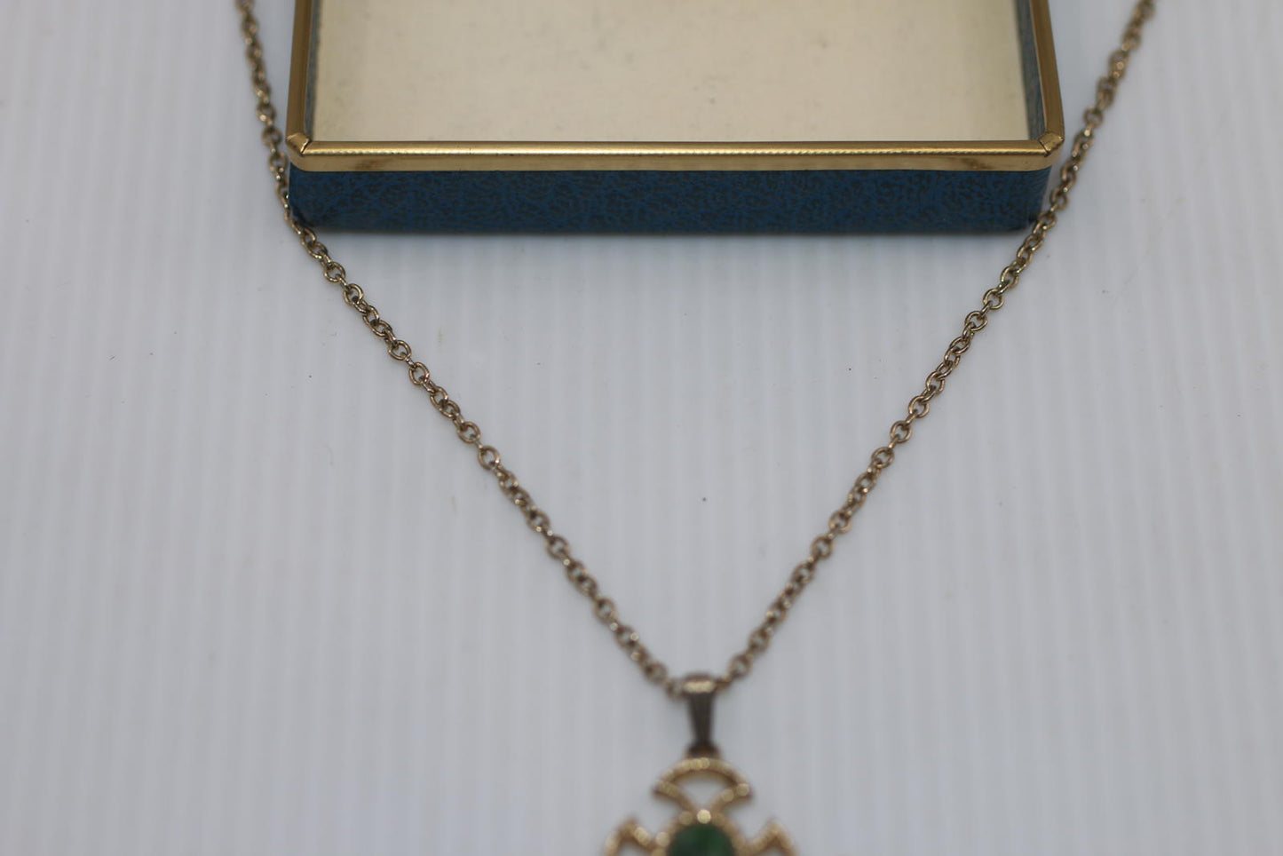 Vintage Avon Gold-Tone Necklace & Ring Set with Green Cabochon – Cross Motif