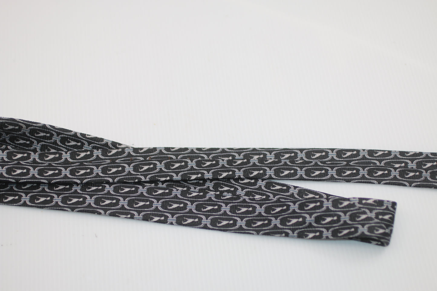 tie 100% Polyester made in Korea museo hand made Dog logo motif