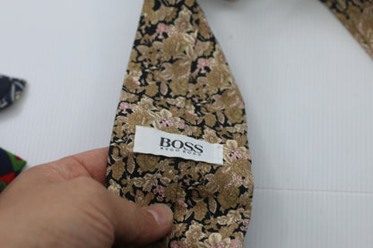 Golden Hugo Boss floral flowers design logo motif tie