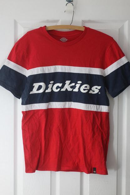 Dickies Red and Navy Logo T-Shirt SIZE: Medium