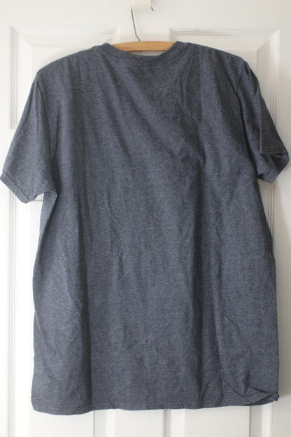 Grey/Blue R2-D2 Star Wars Graphic T-Shirt Size: Large