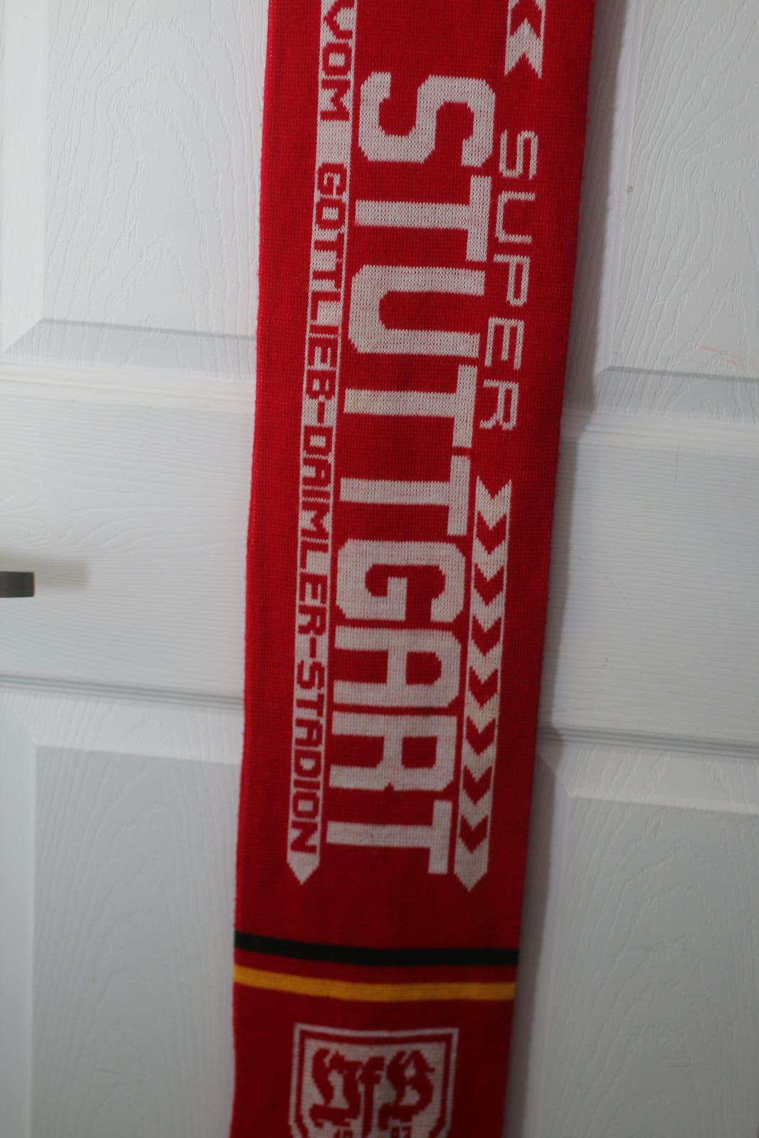 VfB Stuttgart Scarf – “Die Jungs vom Cannstatter Wasen” Red Knit Football Schal