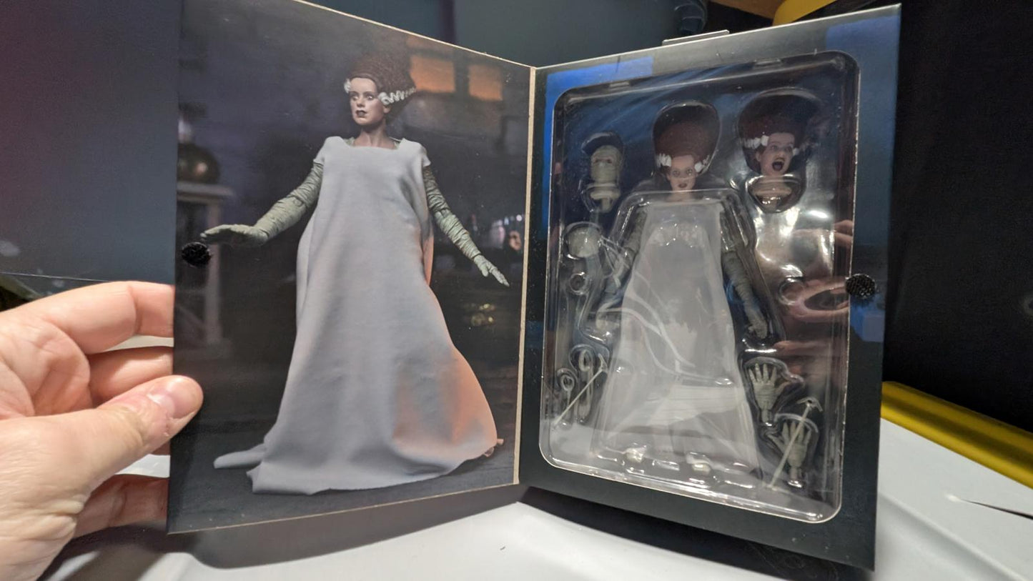 NECA Bride of Frankenstein Universal Monster Ultimate 7" Official Action Figure