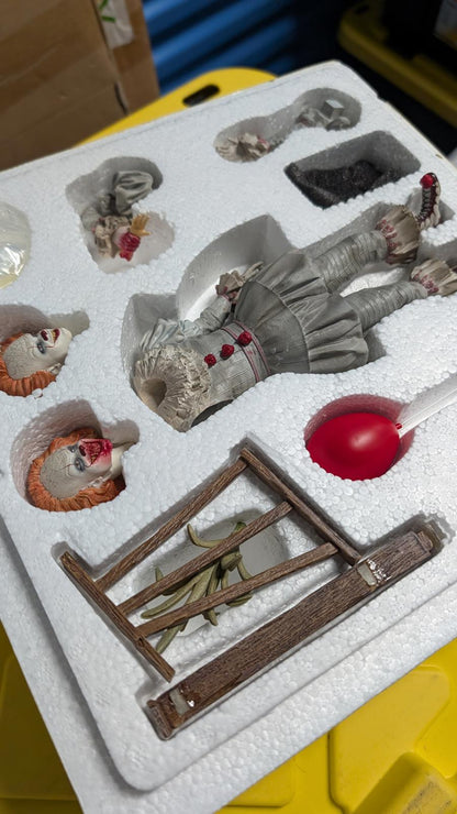 Iron Studios Pennywise Horror Series 1/6 Scale Figure
