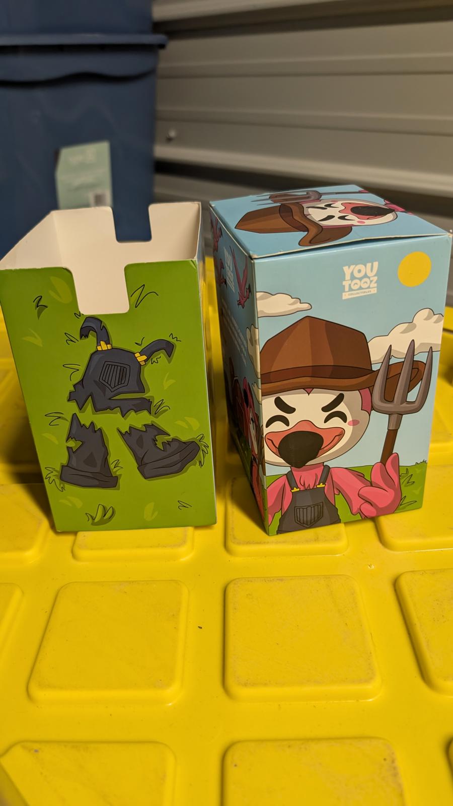 Farmer Flamingo Youtooz #90 Vinyl Figurine Limited Edition New