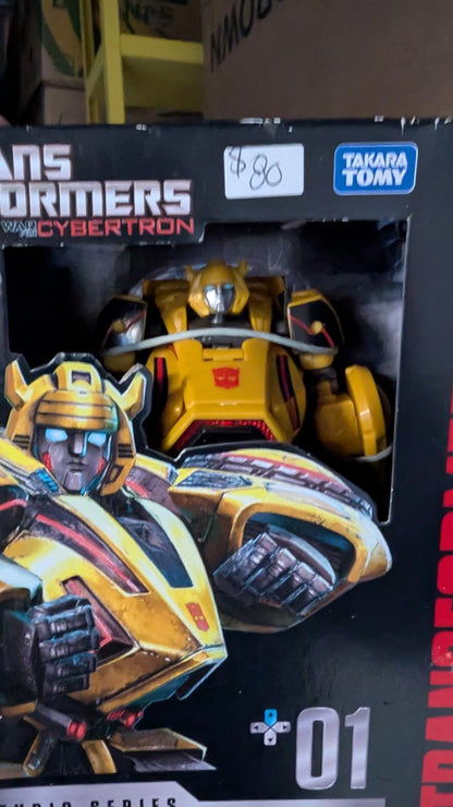 Transformers Studio Series War for Cybertron Bumblebee Action Figure