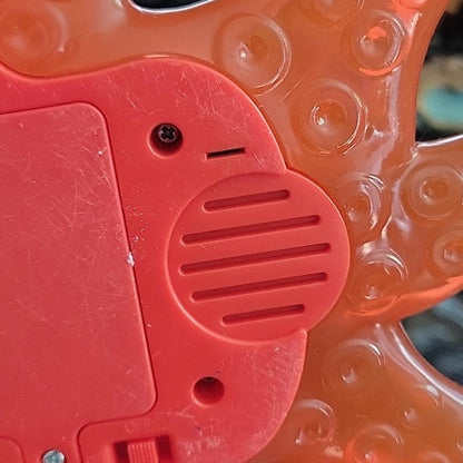 Disney Finding Dory Change and Chat Hank Octopus Talking Light Up Color 2016