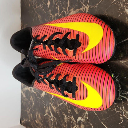 Nike kids Mercurial soccer shoes size us 4Y