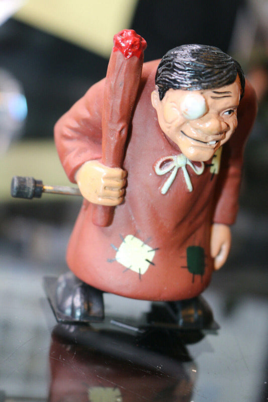 💥 Victor Hugo 1996 Hunchback of Notre Dame Wind-Up Quasimodo Walker Figure Toy