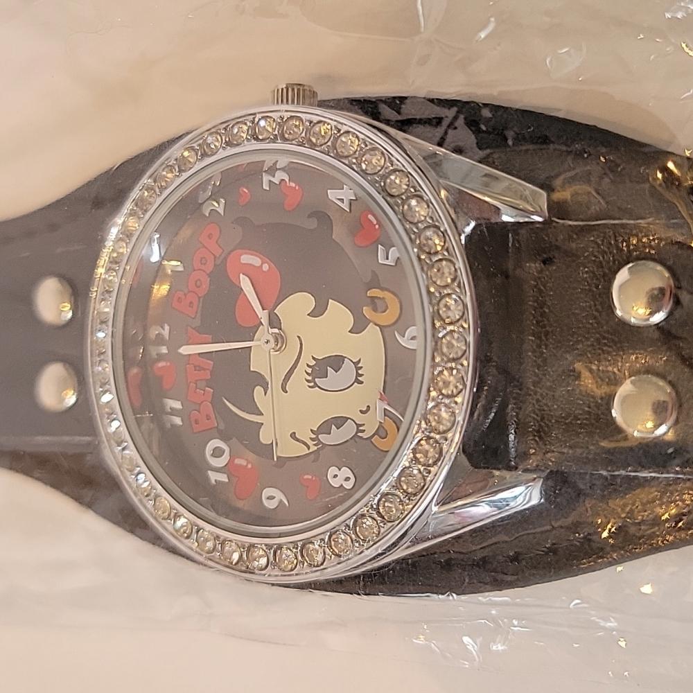 King betty boop w/ diamond color style Stones watch black