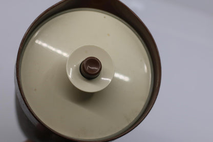Vintage push button lid Tupperware 2 quart pitcher 1/2 Gallon brown #1 800-8