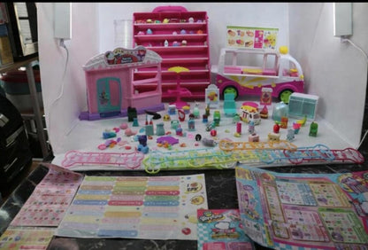 Huge lot Shopkins Moose toys Ice CreamTruck carrying case booklet figures