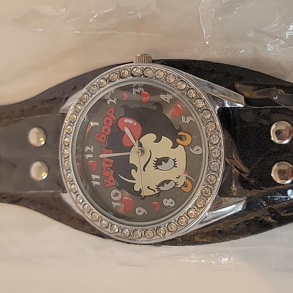 King betty boop w/ diamond color style Stones watch black