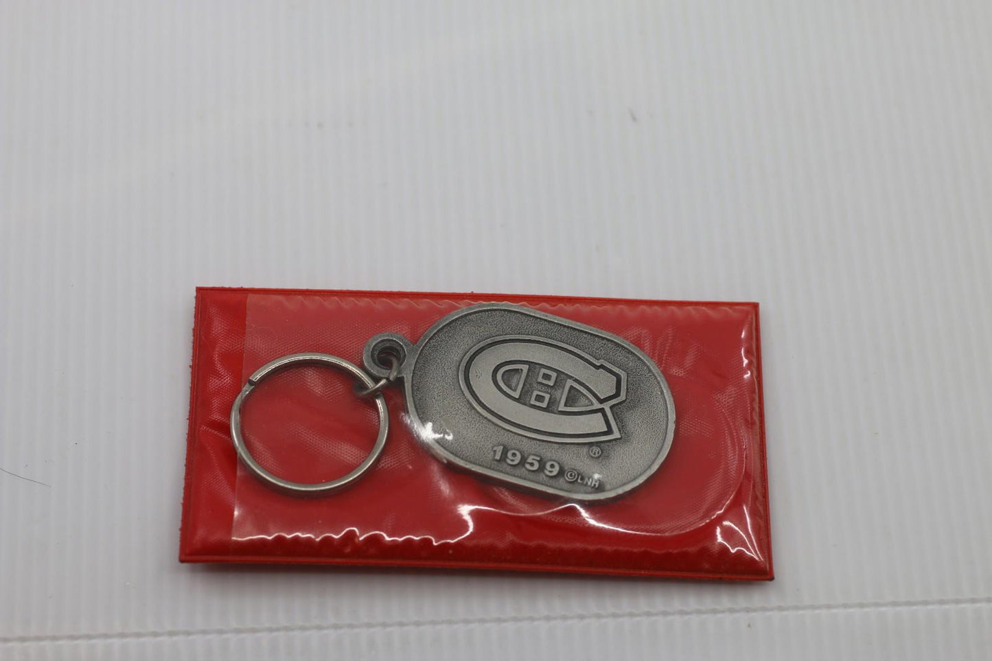 Vintage Montreal Canadiens Molson Export Keychain NHL Hockey w/ Red Sleeve