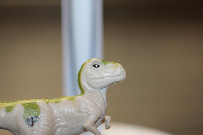 Jurassic Park The Lost World T-REX HATCHLING Figure, Ian Malcolm Accessory 1996