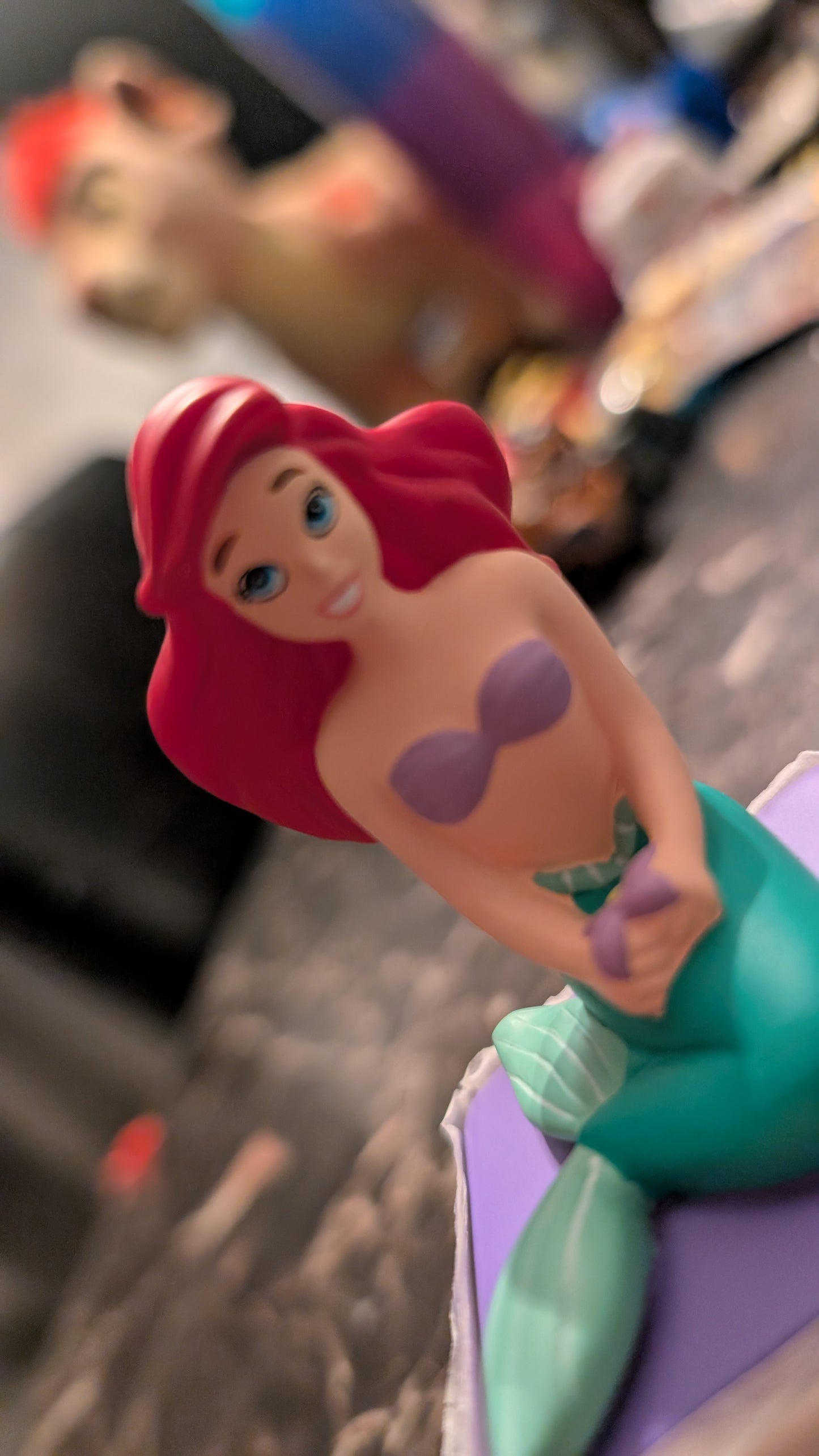 Grolier Collectibles Disney The Little Mermaid Ariel Figurine mini statue Purple Base NEW