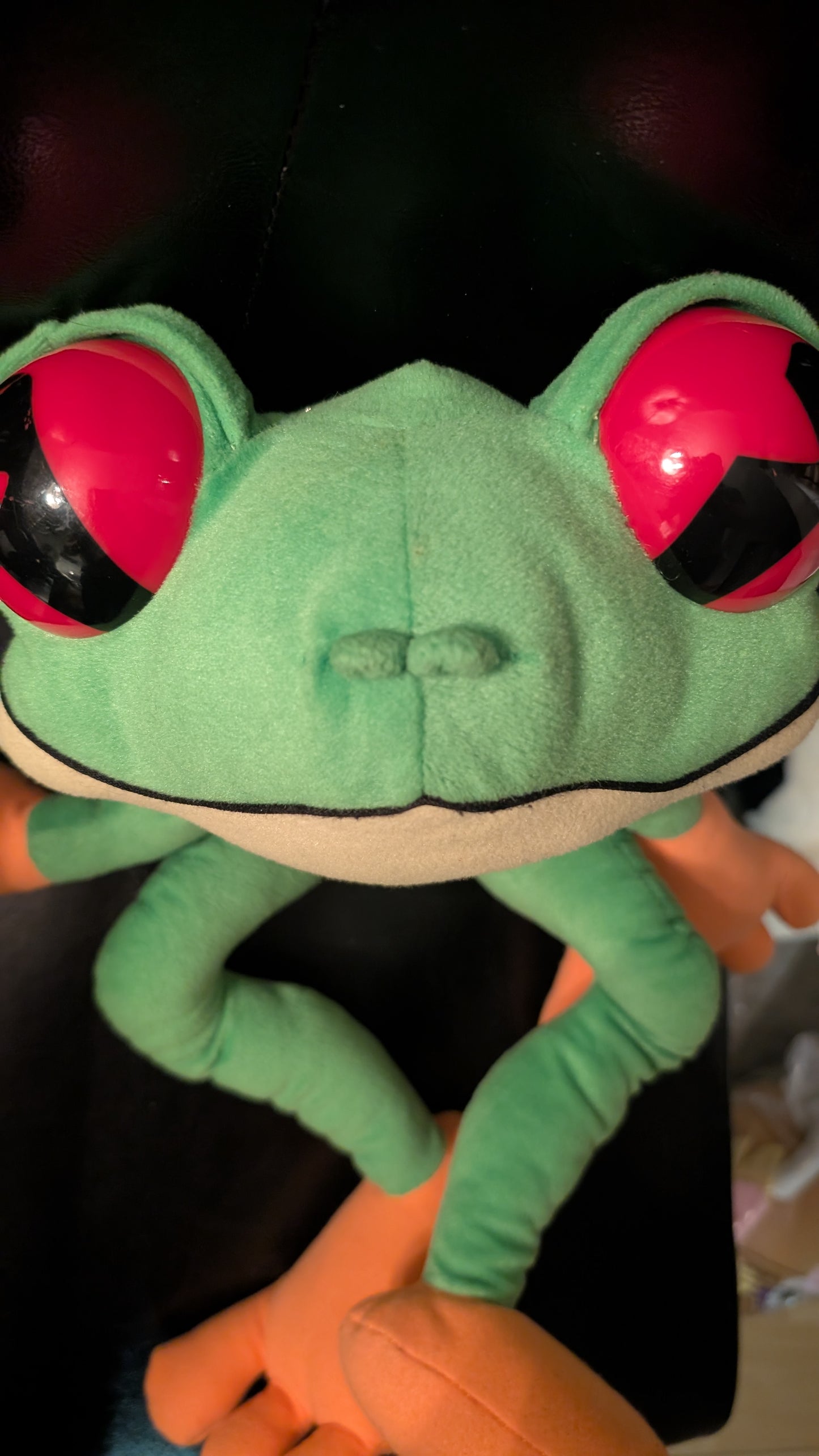 Rainforest Cafe Large 21 Inch Tree Frog Plush  Stuffed Animal