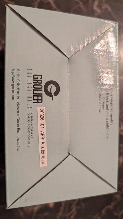 Grolier Collectibles Disney The Little Mermaid Ariel Figurine mini statue Purple Base NEW