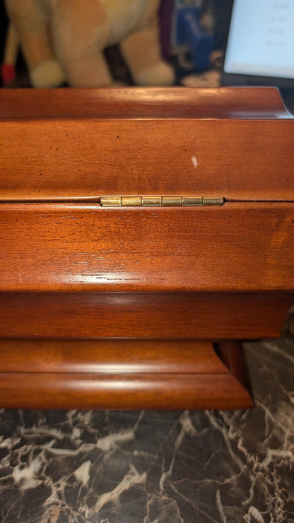 Vintage Solid Wood Keepsake / Jewelry Box – Bomray Company ©2003 – Felt Lined Interior