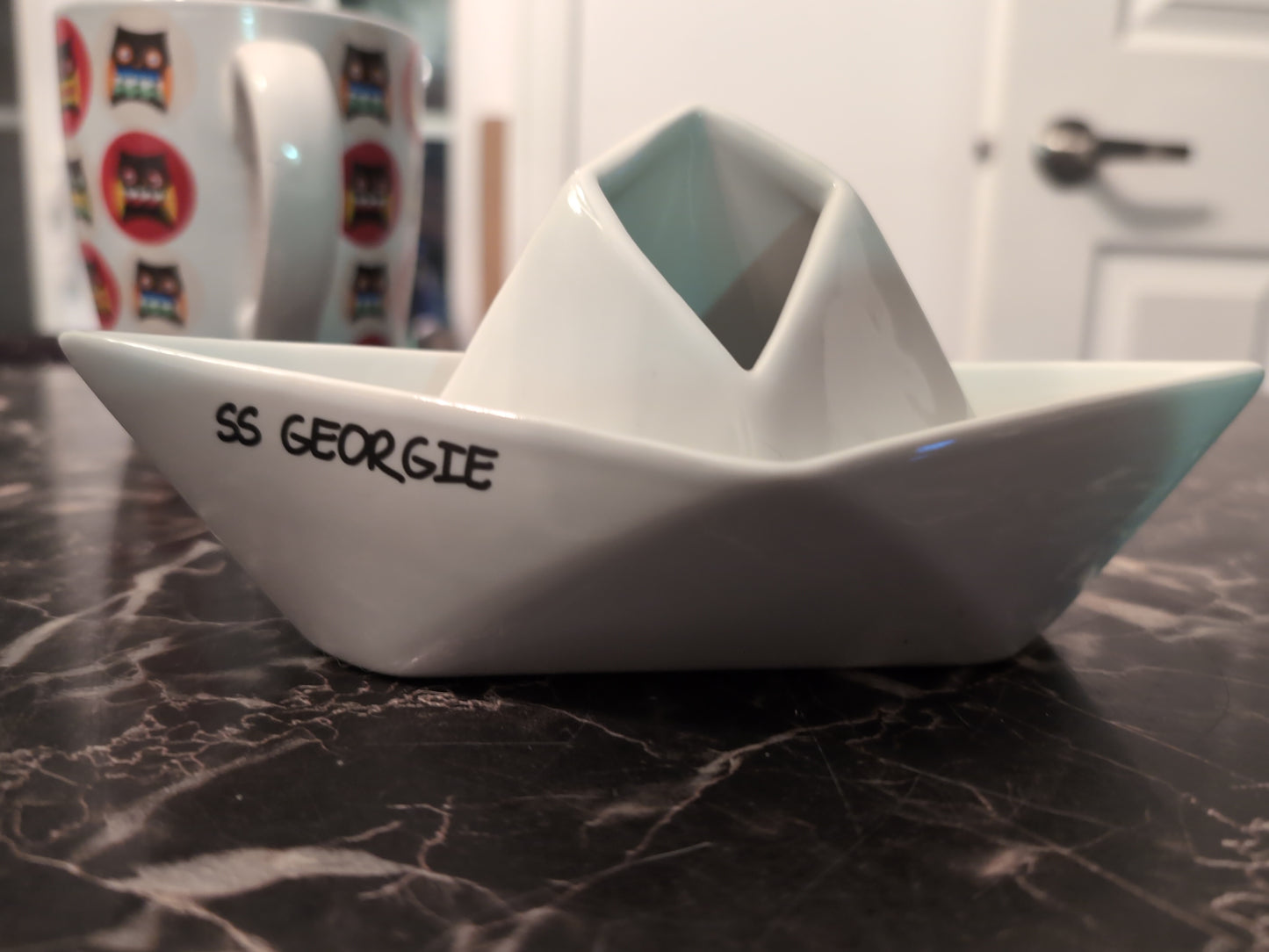 SS Georgie Porcelain Boat Pen Holder – IT Pennywise Horror Desk Decor Halloween