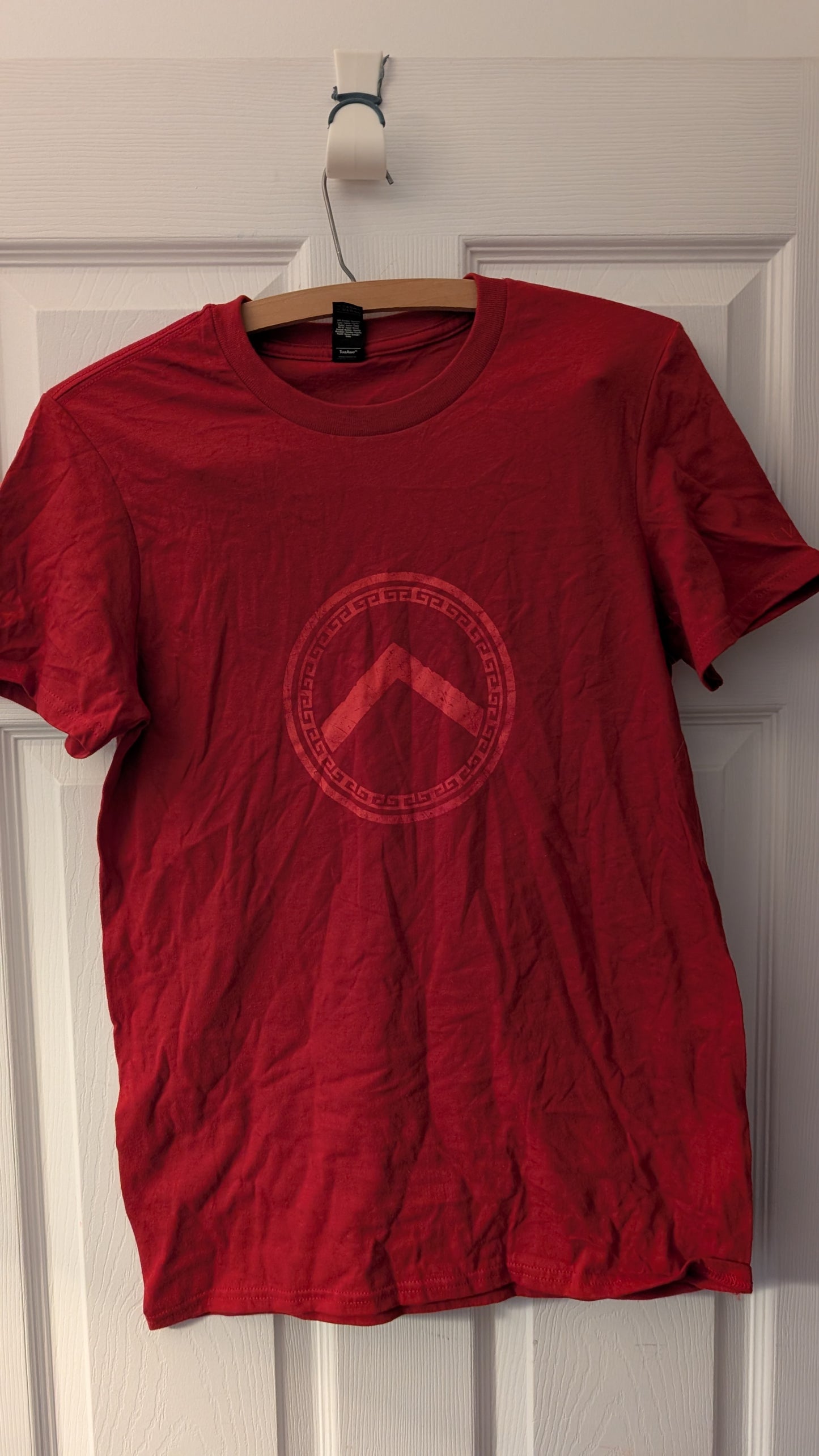 Ubisoft Quebec Assassin’s Creed Dev Team T-Shirt Red Abstergo Logo Anvil S