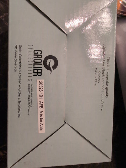 Grolier Collectibles Disney The Little Mermaid Ariel Figurine mini statue Purple Base NEW