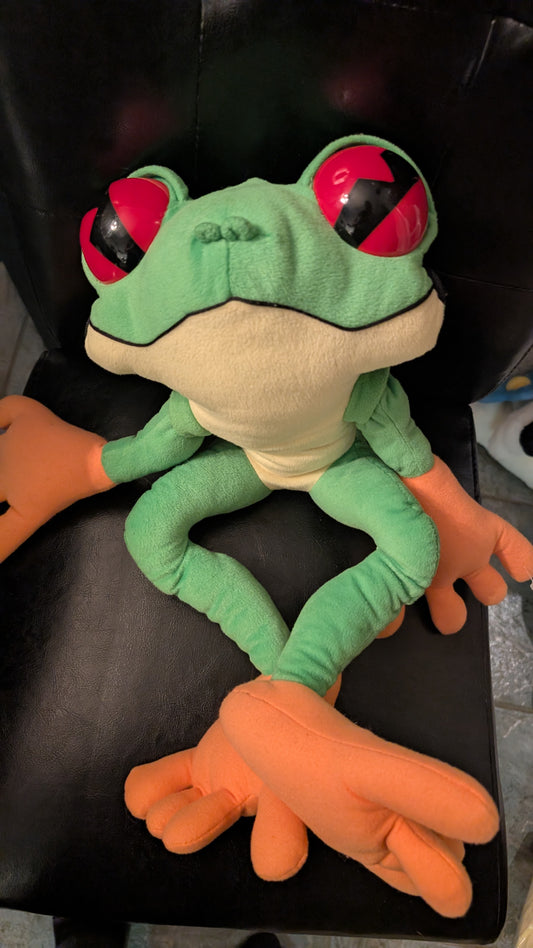 Rainforest Cafe Large 21 Inch Tree Frog Plush  Stuffed Animal