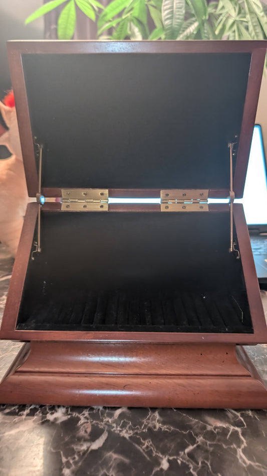 Vintage Solid Wood Keepsake / Jewelry Box – Bomray Company ©2003 – Felt Lined Interior