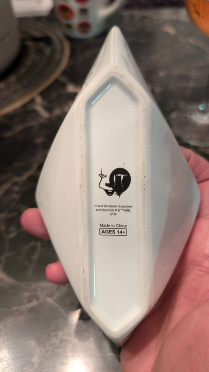 SS Georgie Porcelain Boat Pen Holder – IT Pennywise Horror Desk Decor Halloween