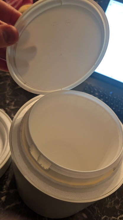 Vintage Yogotherm Yogurt Maker Container – Made in Canada – Institut Rosell IPL