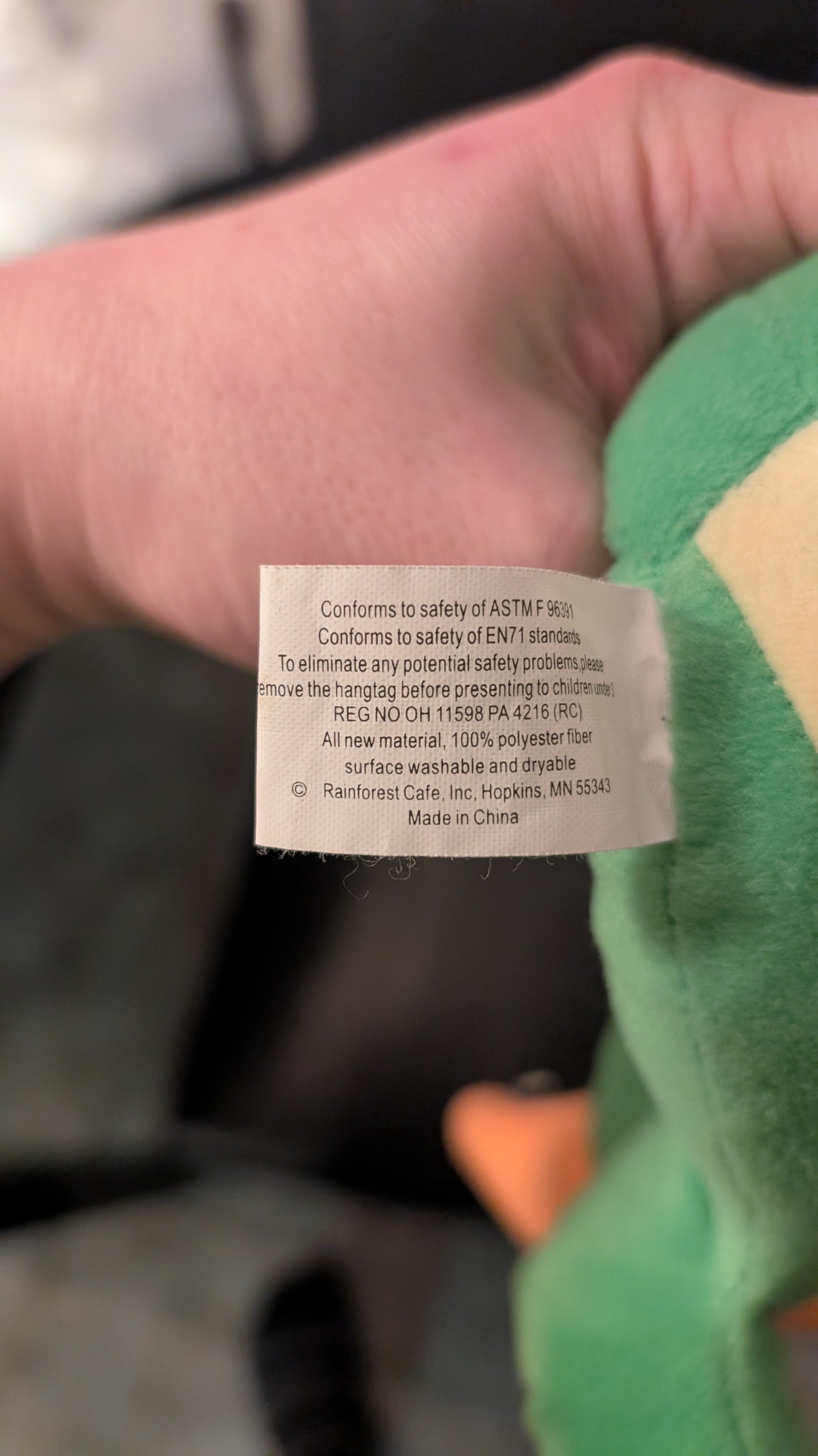 Rainforest Cafe Large 21 Inch Tree Frog Plush  Stuffed Animal