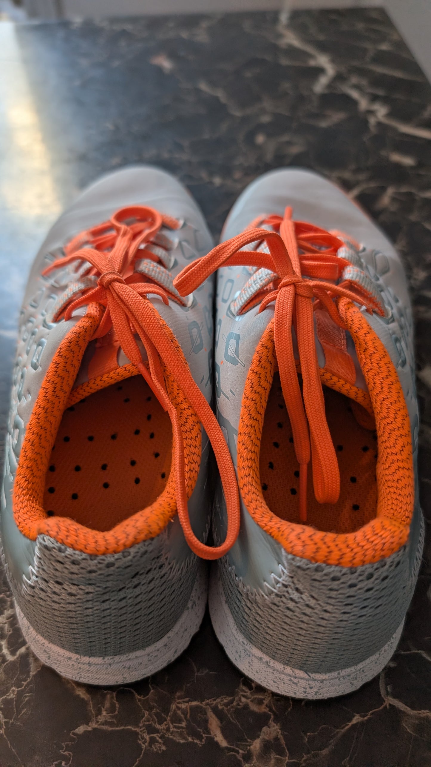 Decathlon Kipsta Indoor Soccer Shoes Futsal IC US 7 EU 40 Gray Orange