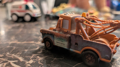 Disney Pixar Cars Tow Mater Diecast Tow Truck 1:55 Scale – cable guy – Loose