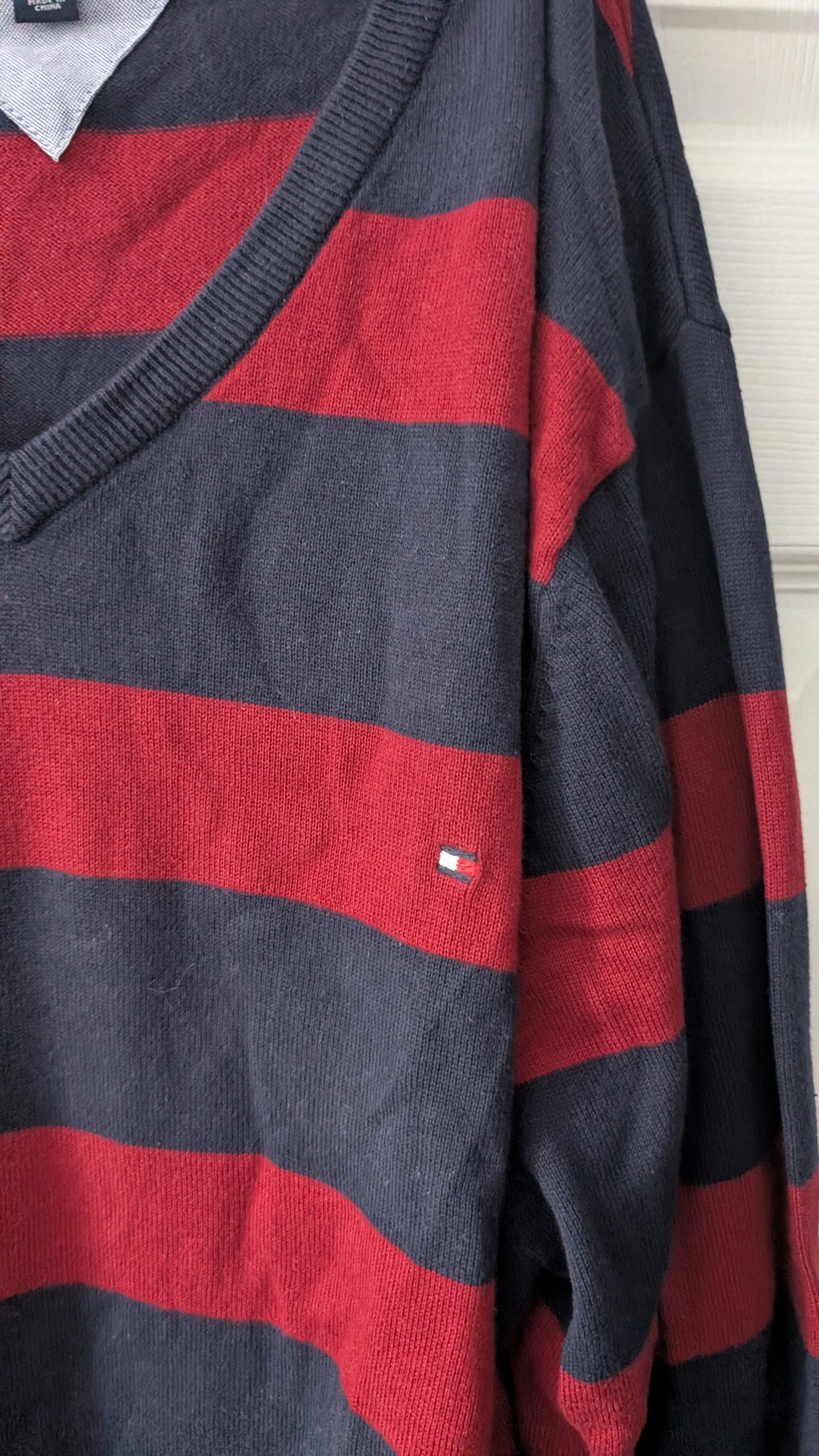 Tommy Hilfiger Men’s V-Neck Sweater Red Navy Stripe 100% Cotton Size XXL