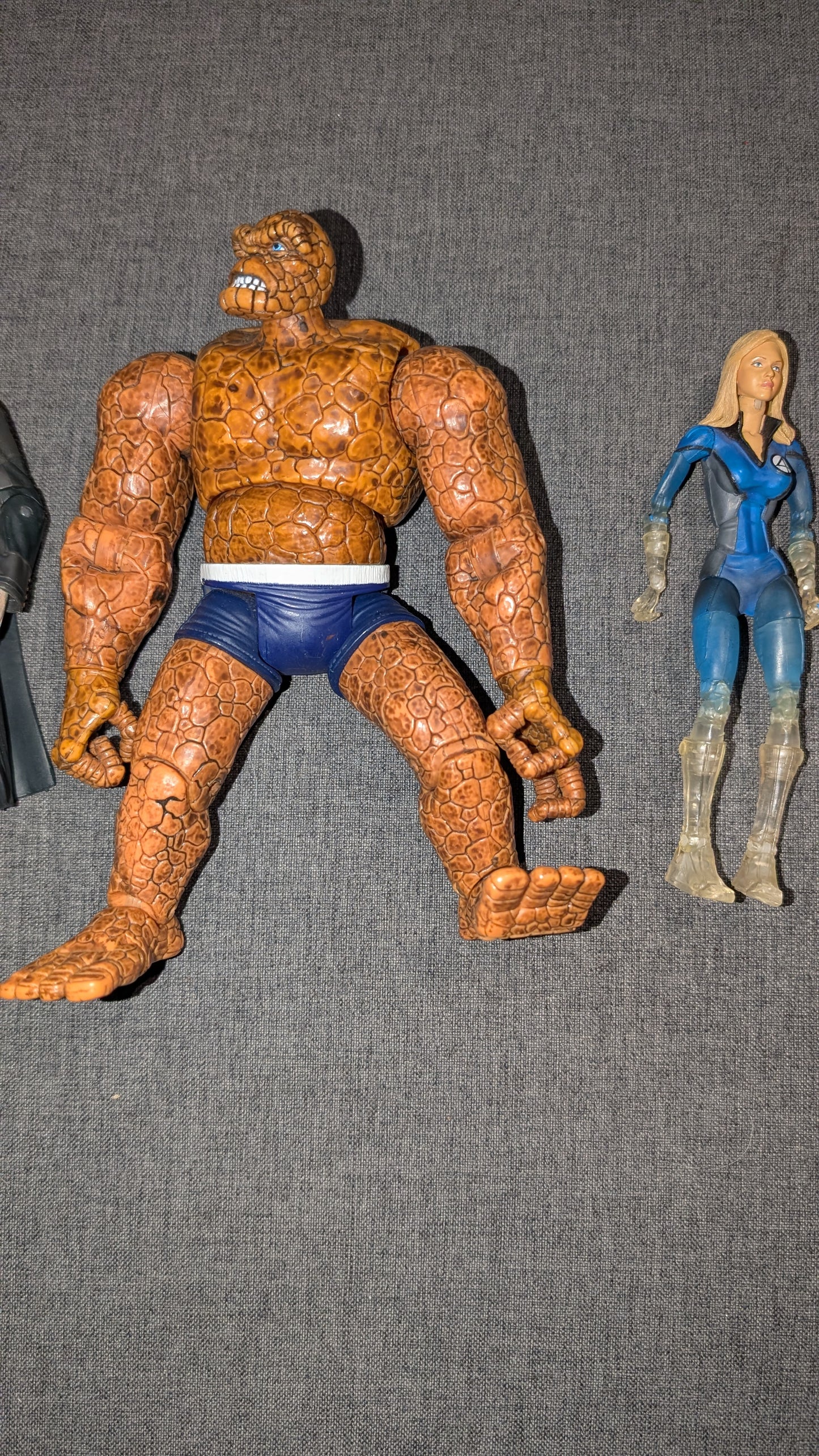Fantastic Four Movie Figures Lot of 5 – Thing Mr Fantastic Invisible Woman Human Torch Doctor Doom (2004–2005 Toy Biz)