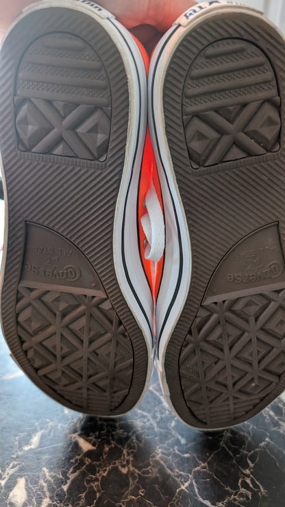 Converse Chuck Taylor All Star Low Orange Canvas Shoes Unisex mens US 9 EU 42.5 155735C