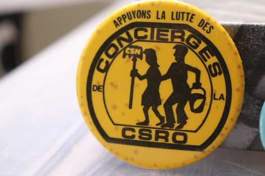 Vintage Macaron Pinback Québec Appuyons La Lutte Dès Concierges De La Csro