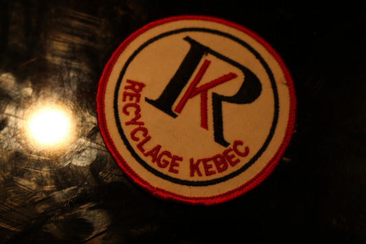 Vintage Shoulder Patche Souvenir Recyclage Kebec Québec Canada