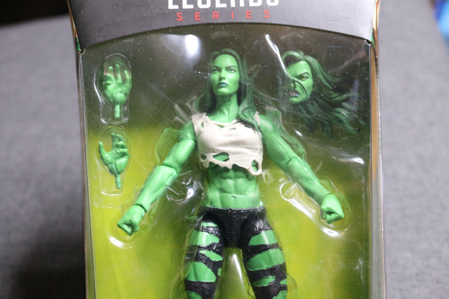 New Avengers Marvel Legends Series 6-Inch She-Hulk Action Figure Sealed Complete