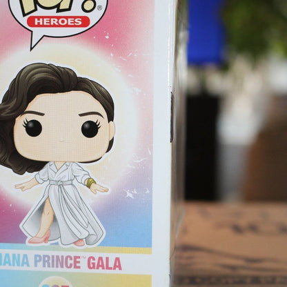 Diana Prince Gala Ww84 Wonder Woman Funko Pop Vinyl #325 Brande New