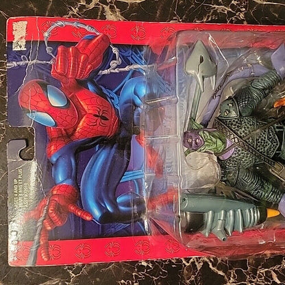 Spider-Man Green Goblin Toybiz 2003 Action Figure W/ Missile Launching Glider