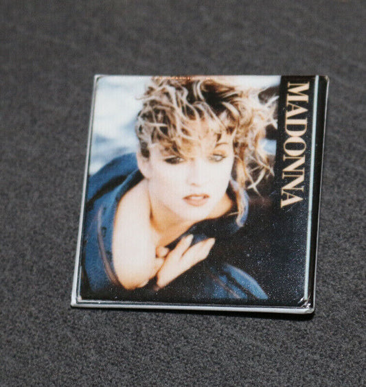 Madonna Québec Canada Pinback Pin Button Macaron