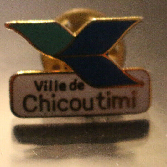 Pin Ville De Chicoutimi Québec Canada Collection Pinback Golden/White/Green