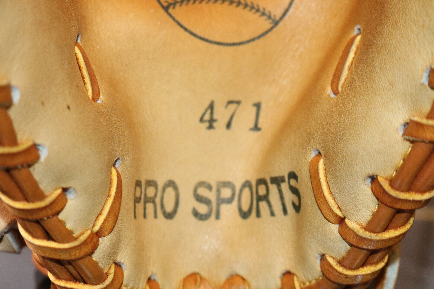 Baseball Softball Glove Hand Formed Pocket Pro Sports 471 Catchers Mitt