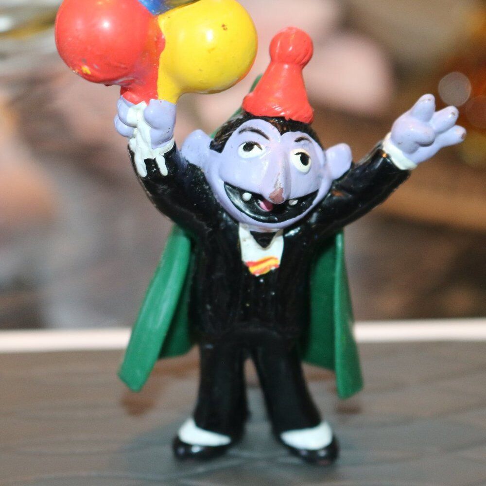 Vintage 1980'S Sesame Street The Count With Balloons 3" Pvc Figure Applause